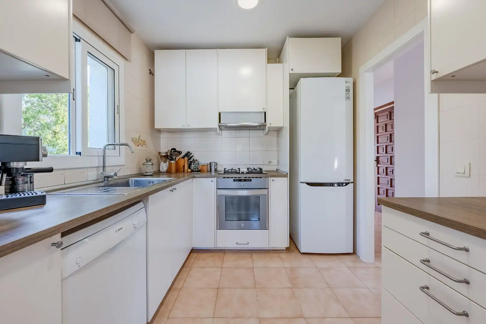 Cocina de Casa o chalet en venta en Cunit con Jardín privado, Terraza y Trastero