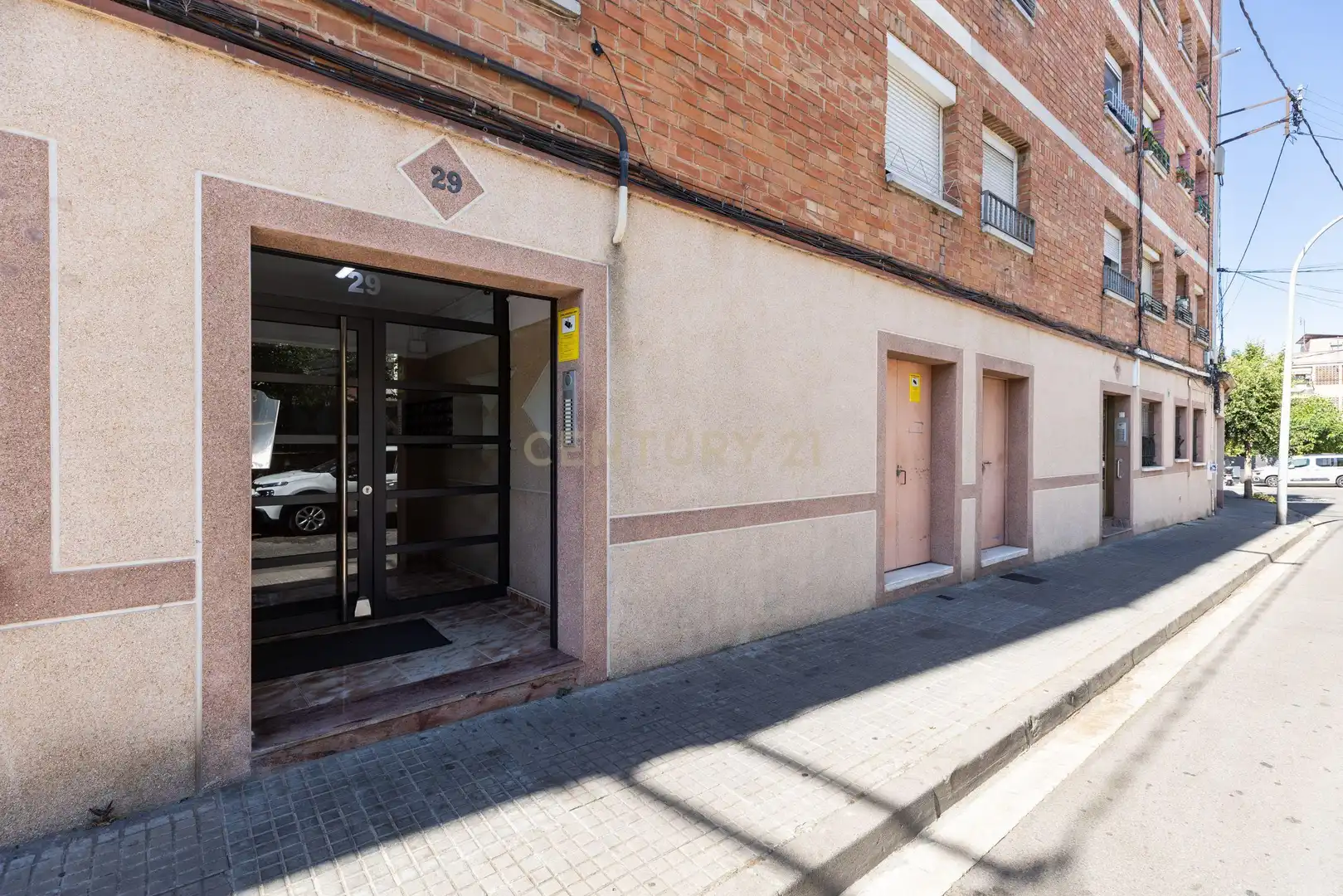 Außenansicht von Wohnungen zum Verkauf in Parets del Vallès mit Alarm