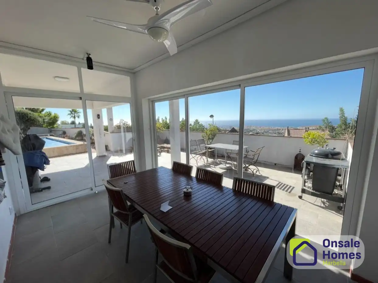 Houses for sale in Calle Fernando Alvarez Acosta, Huerta del Prado - La Montua