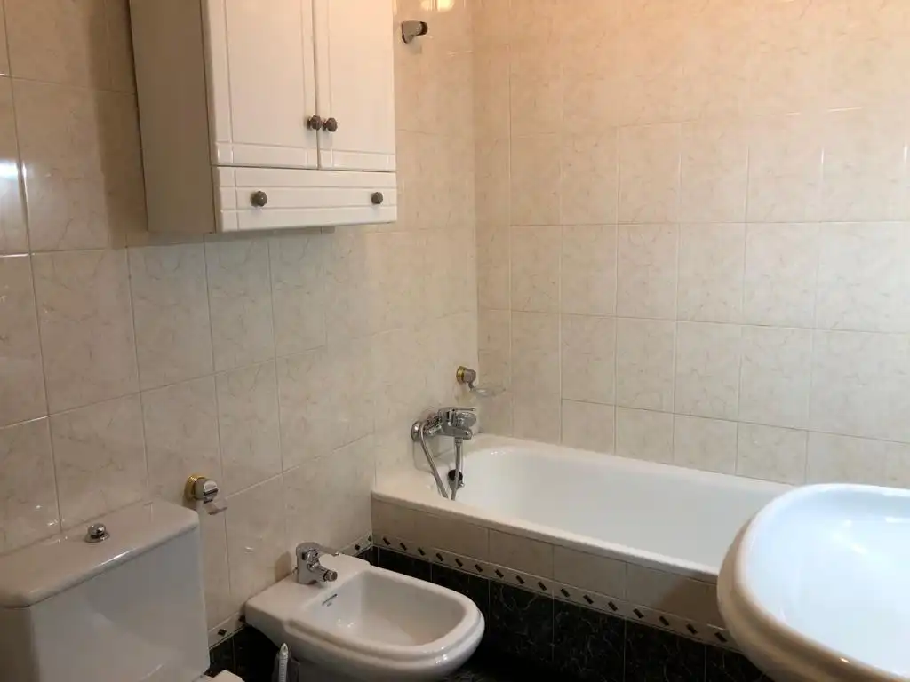 Bany de Dúplex de lloguer en Sevilla amb Aire condicionat, Calefacció i Terrassa