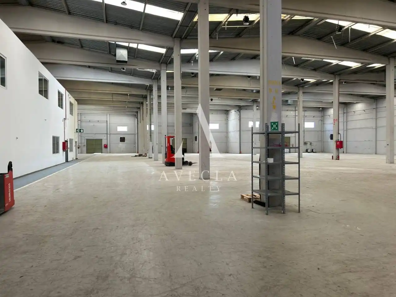 Nave industrial de alquiler en Abrera