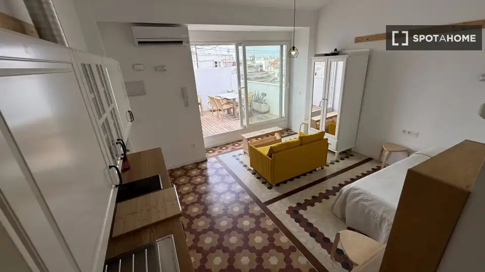 Wohnzimmer von Wohnung zur untervermieten in Valencia mit Klimaanlage, Terrasse und Möbliert