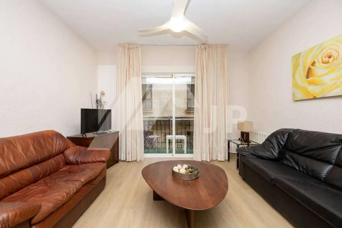 Living room of Flat for rent in  Granada Capital  with Furnished and Balcony