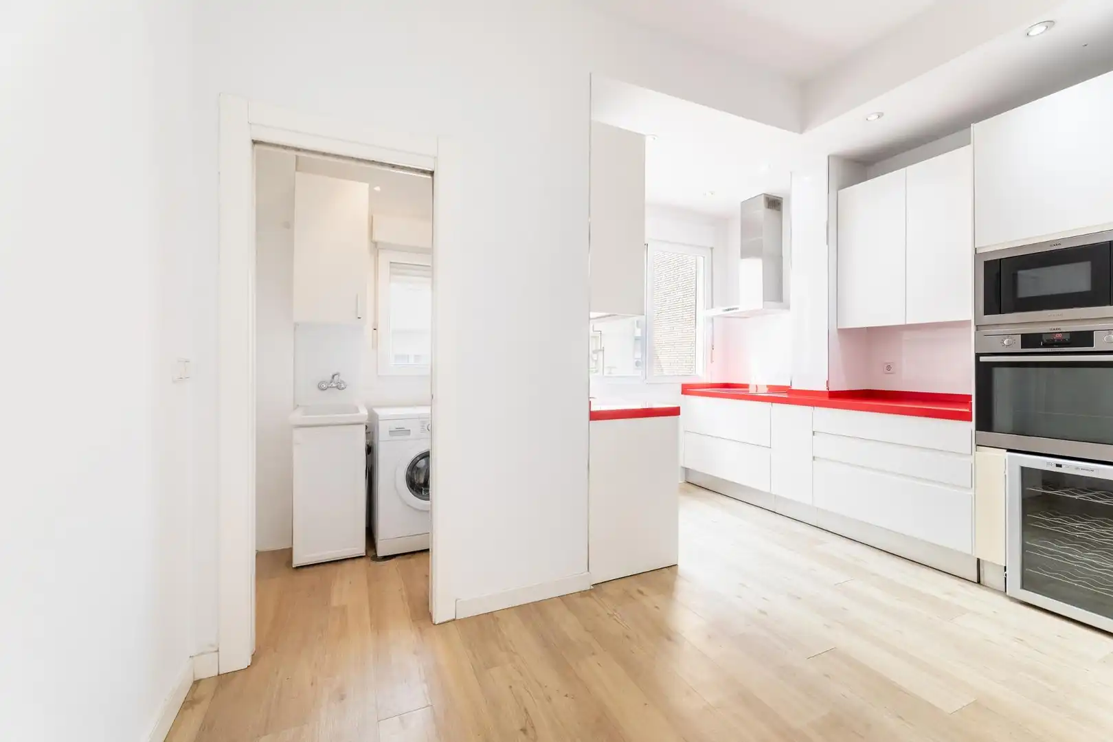 Kitchen of Flat for rent in Madrid  with Air Conditioner and Heating