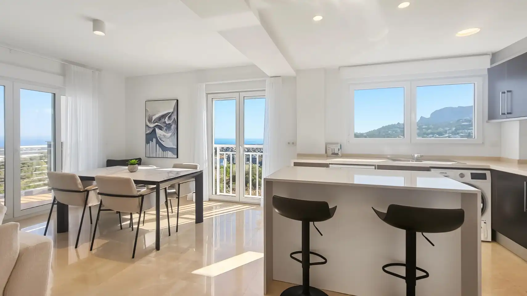 Penthouse with pool for sale in Pego