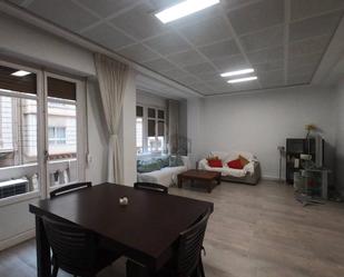 Sala d'estar de Pis de lloguer en  Valencia Capital amb Aire condicionat, Moblat i Forn