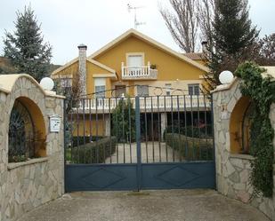 Exterior view of House or chalet for sale in Monzón de Campos  with Terrace and Swimming Pool