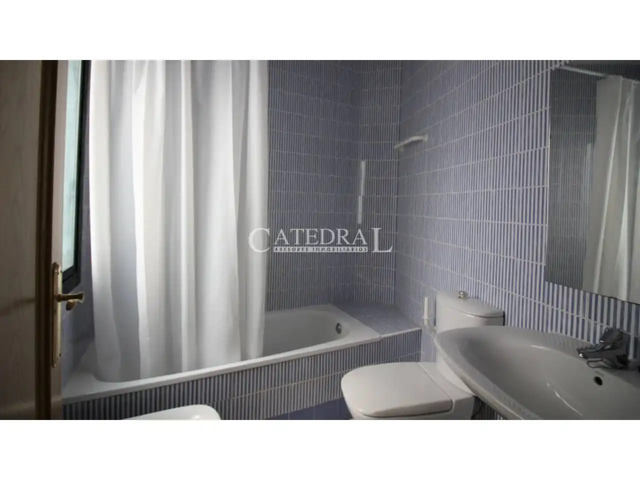 Habitación de Apartamento en venta en Sevilla con Aire acondicionado, Calefacción y Balcón