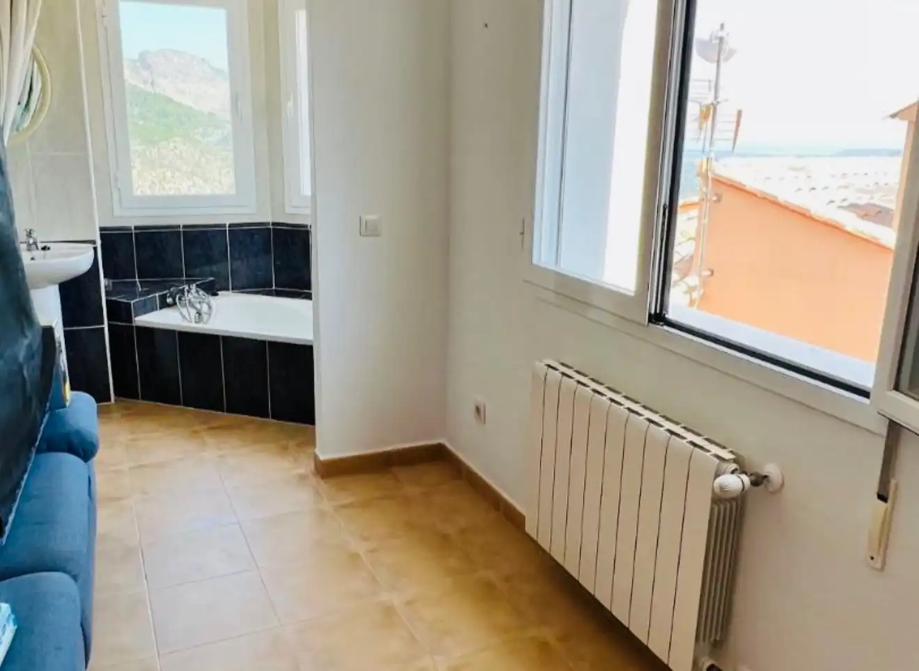 Baño de Casa o chalet en venta en La Vall de Laguar con Aire acondicionado, Calefacción y Jardín privado
