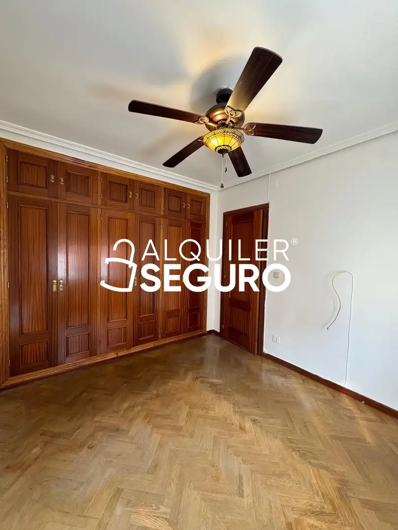 Habitación de Piso de alquiler en Puente de Vallecas