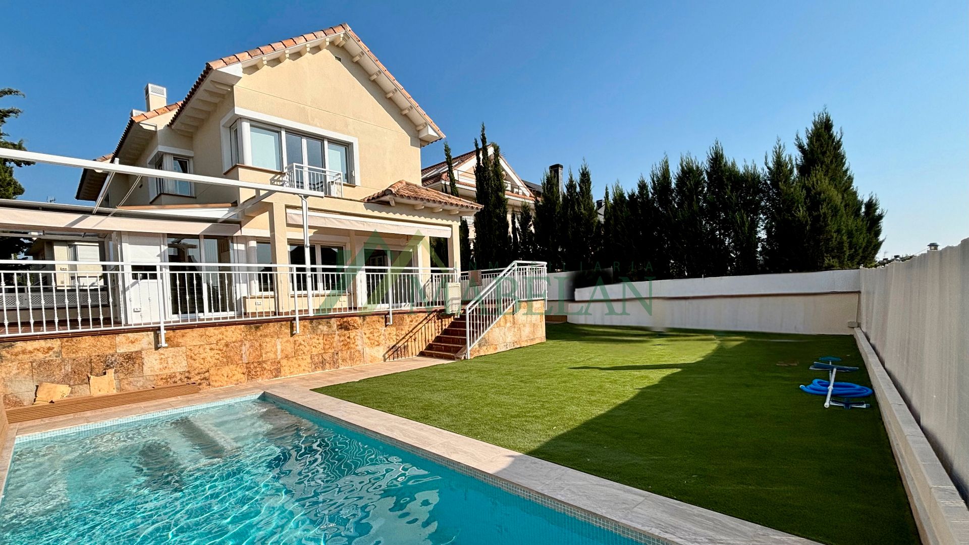 Swimming pool of House or chalet to rent in Pozuelo de Alarcón  with Air Conditioner, Heating and Private garden