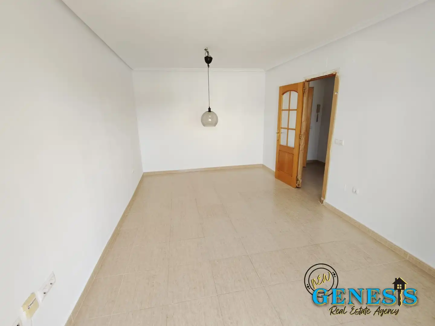 Menjador de Apartament en venda en Torrevieja amb Calefacció, Forn i Balcó