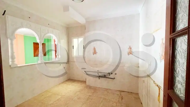 Badezimmer von Einfamilien-Reihenhaus zum Verkauf in Cortes de la Frontera