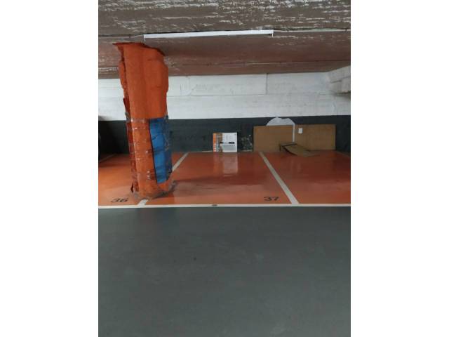 Garaje en Alquiler en SANT GENIS en Centre