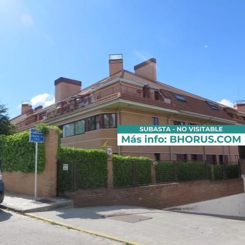 Exterior view of Attic for sale in Las Rozas de Madrid  with Private garden and Swimming Pool