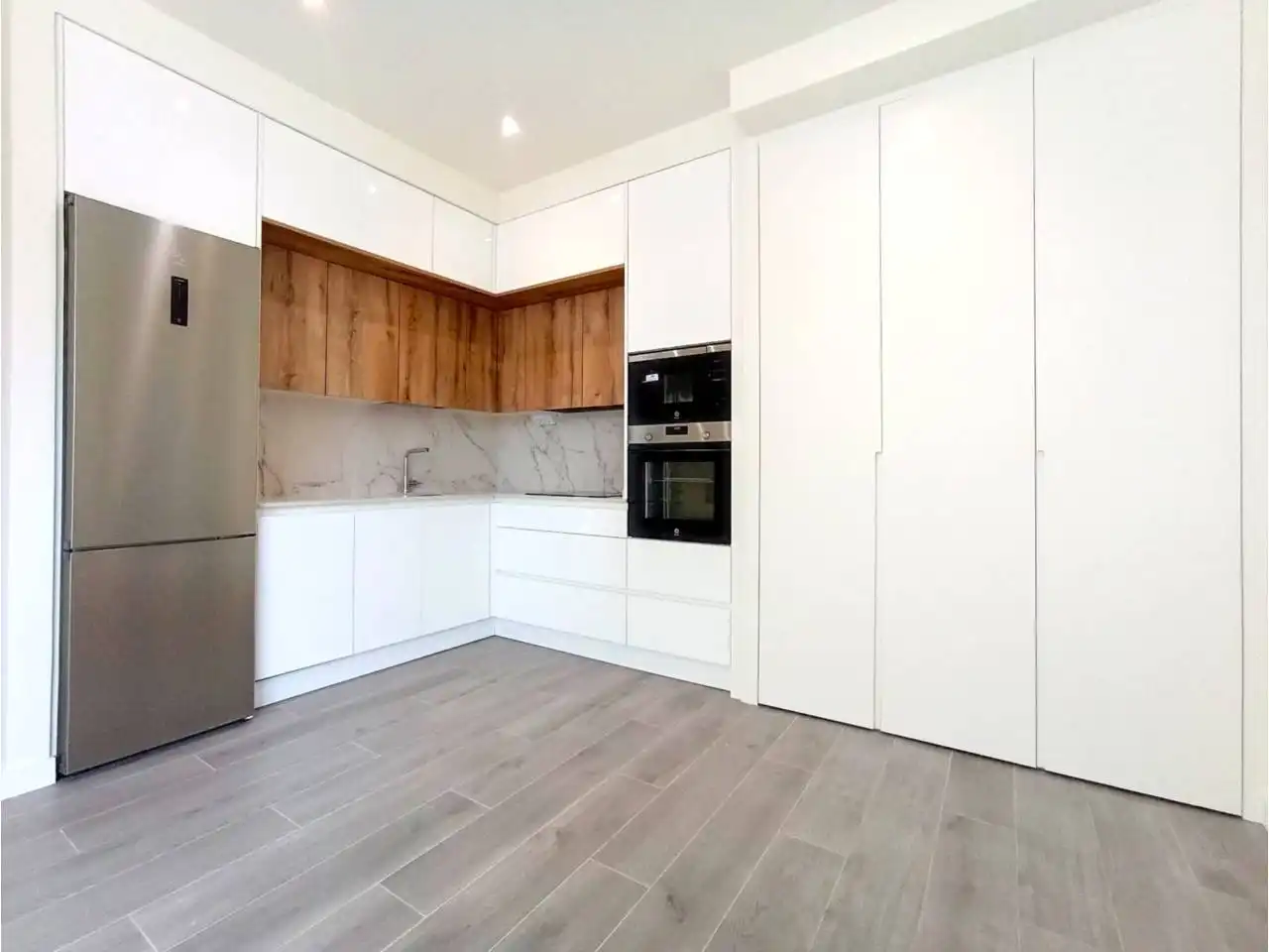 Kitchen of Flat for sale in Burgos  with Heating, Furnished and Alarm