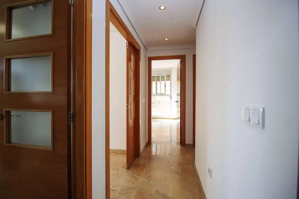 Piso de alquiler en Emperador con Balcón