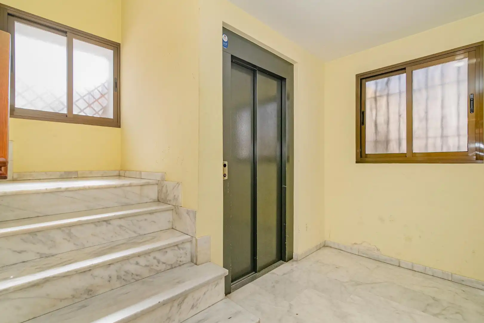 Planta baja en venta en La Zubia con Aire acondicionado y Calefacción