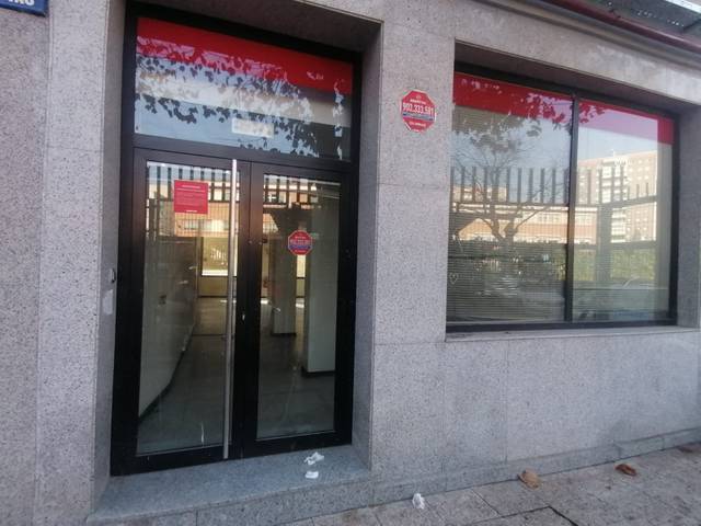 Local comercial en Venta en C/ Maqueda en Aluche