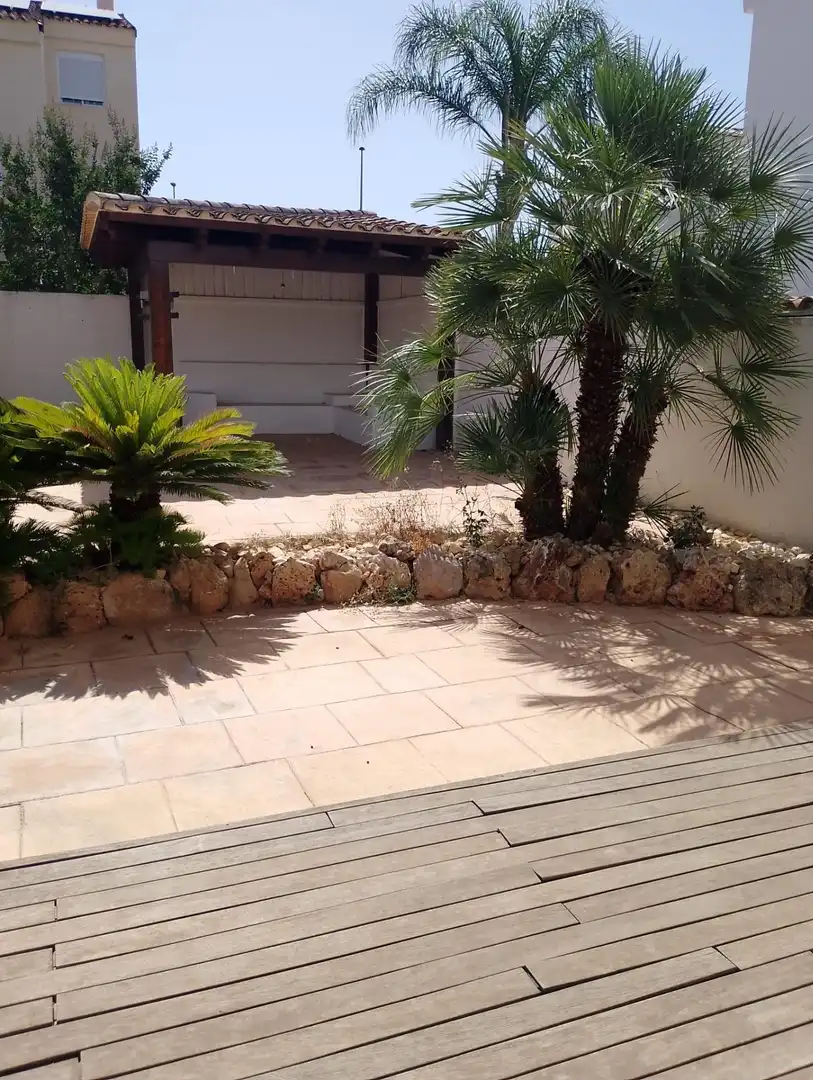 Terrassa de Casa adosada en venda en La Pobla de Vallbona