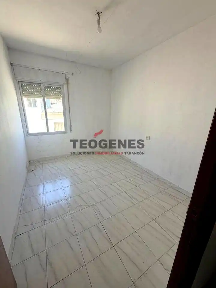 Dormitori de Casa o xalet en venda en Santa Cruz de la Zarza amb Terrassa