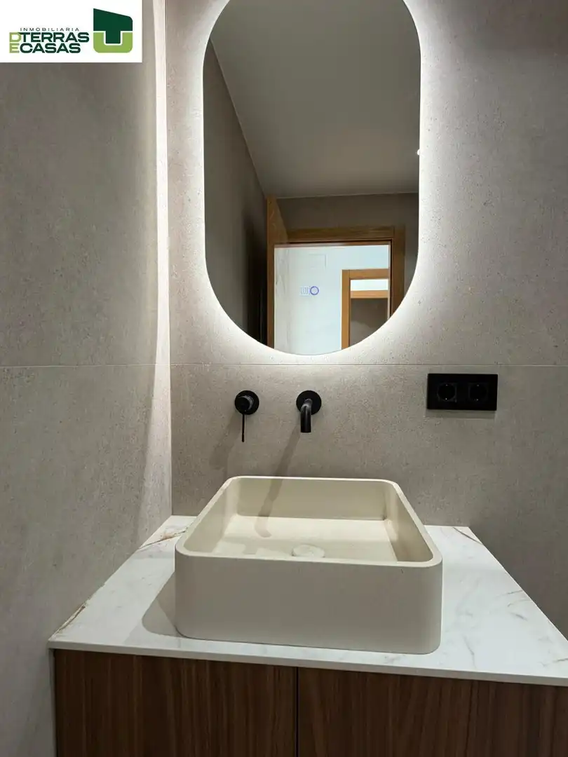 Badezimmer von Wohnung zum Verkauf in A Illa de Arousa 
