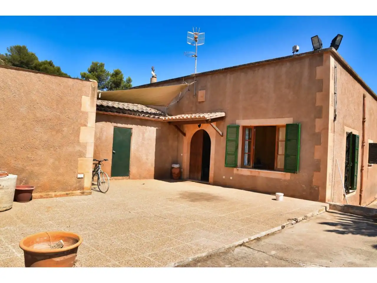 Vista exterior de Finca rústica en venda en Son Servera amb Jardí privat i Terrassa