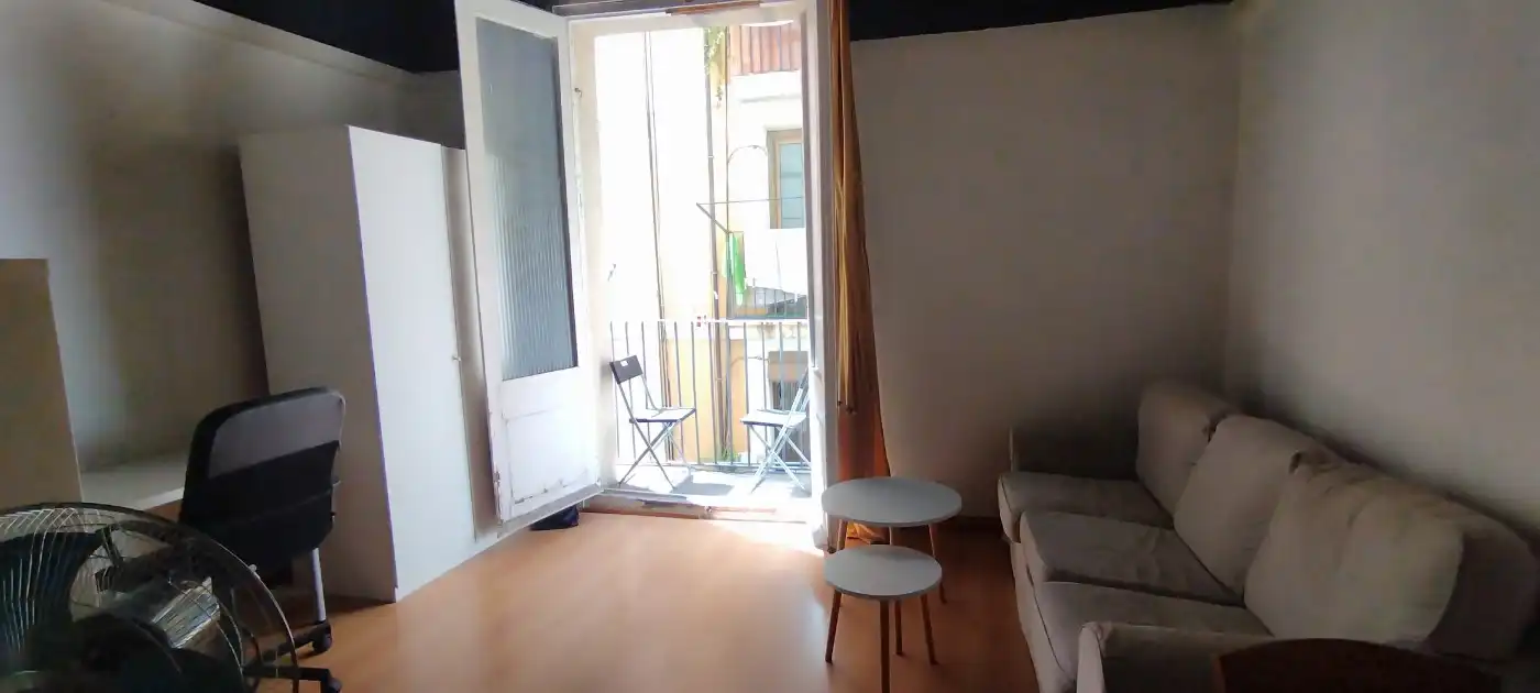 Loft de lloguer a Carrer de les Carretes, El Raval