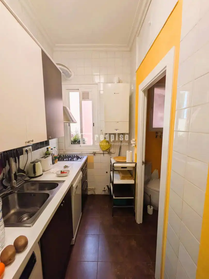 Küche von Wohnungen zum Verkauf in Madrid mit Heizung und Möbliert