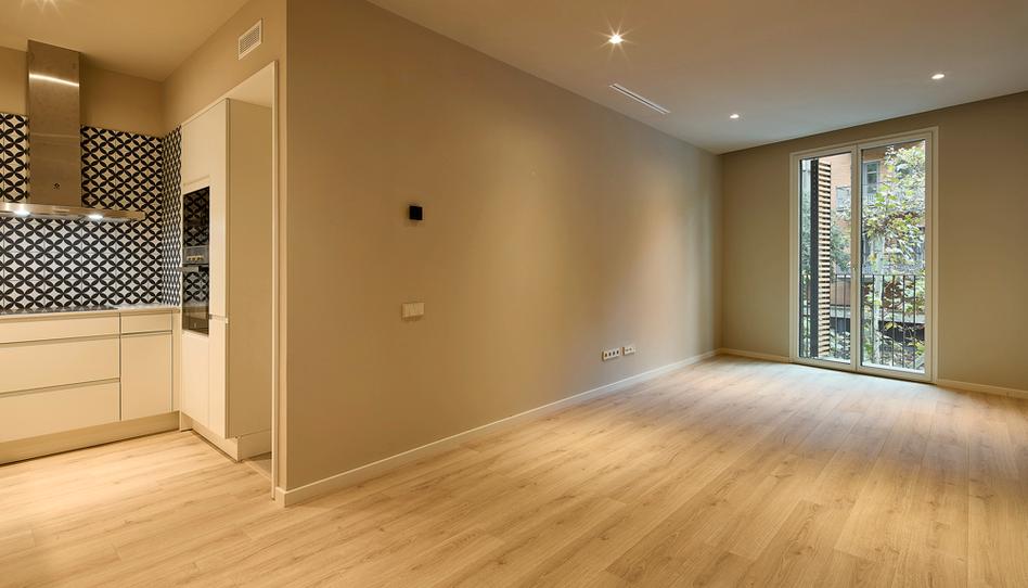 Foto 1 de Pis de lloguer a Carrer de València, 595, El Camp de l'Arpa del Clot, Barcelona