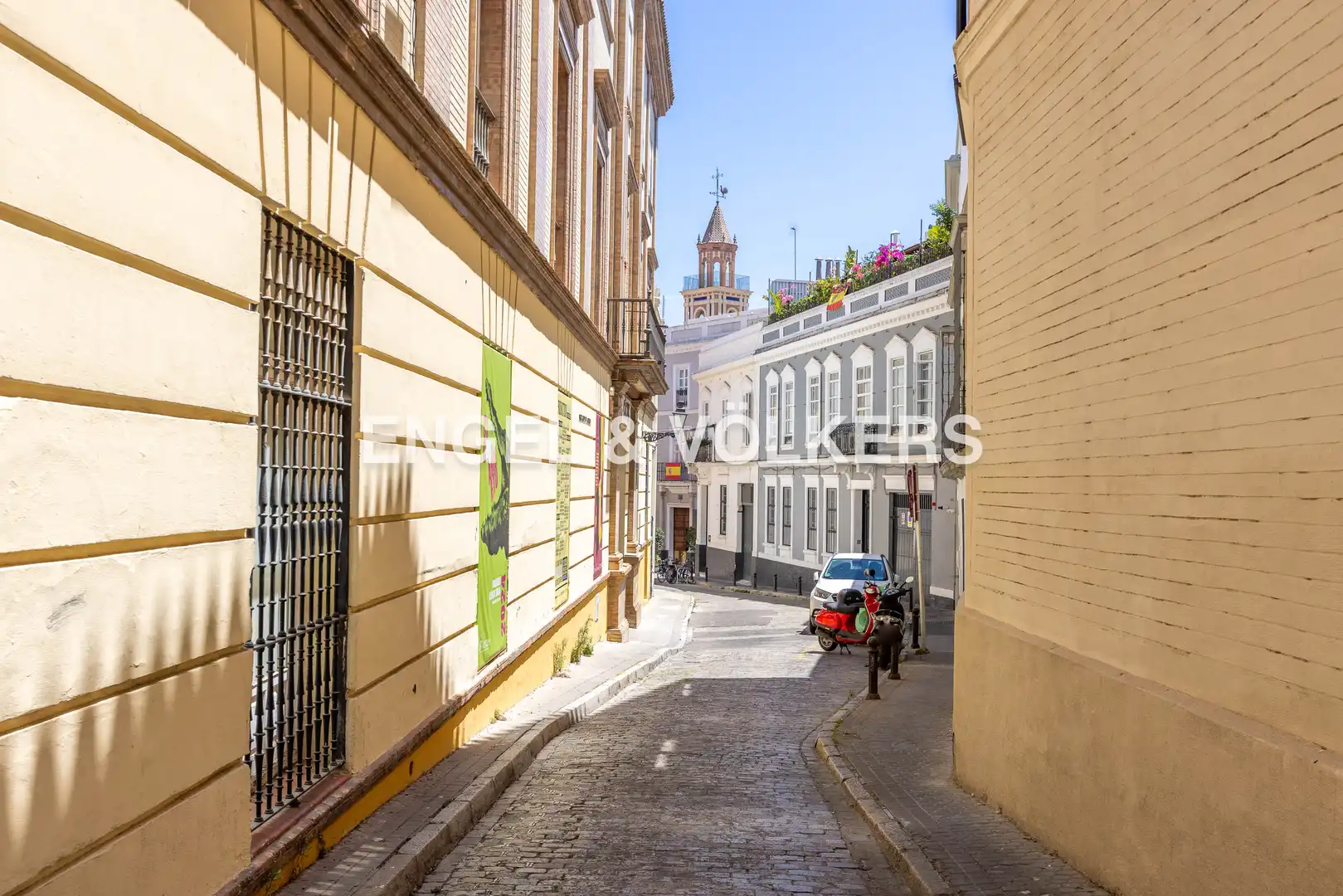 Exterior view of Apartments for sale in Sevilla  with Heating and Balcony