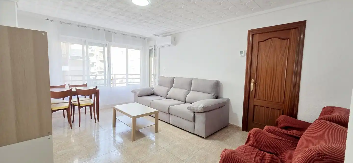 Piso de alquiler en Camí dels Magros - Casablanca