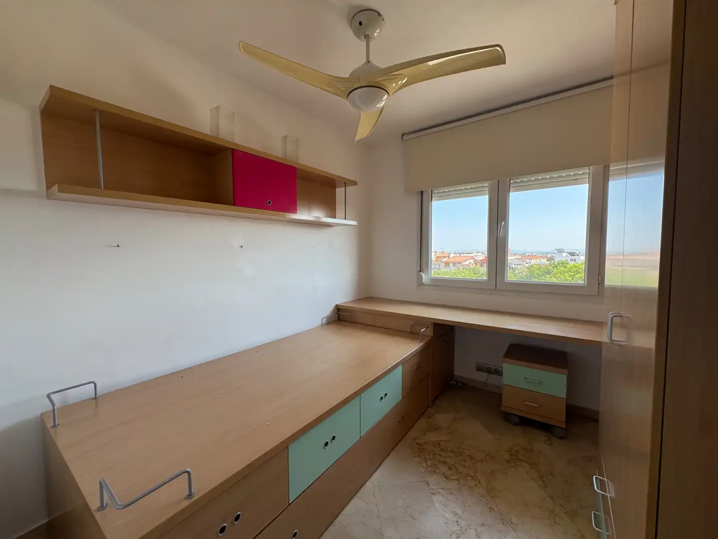 Habitación de Ático en venta en Terrassa con Aire acondicionado, Calefacción y Parquet