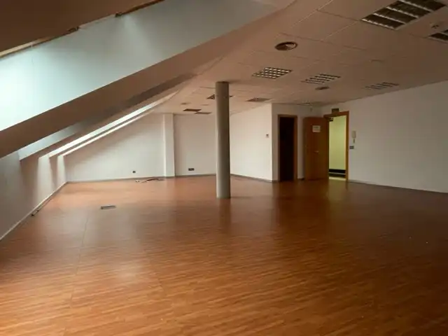 Bureau avec ascenseur à louer à Calle Río Danubio 1, imagen 7