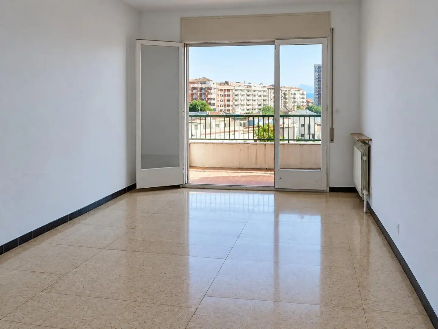Living room of Flat for sale in Ponent - Set Camins