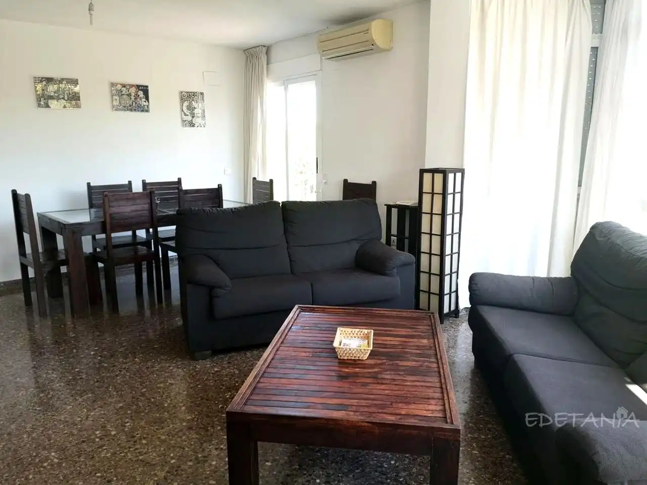 Habitació a D'Almansa, Moncada