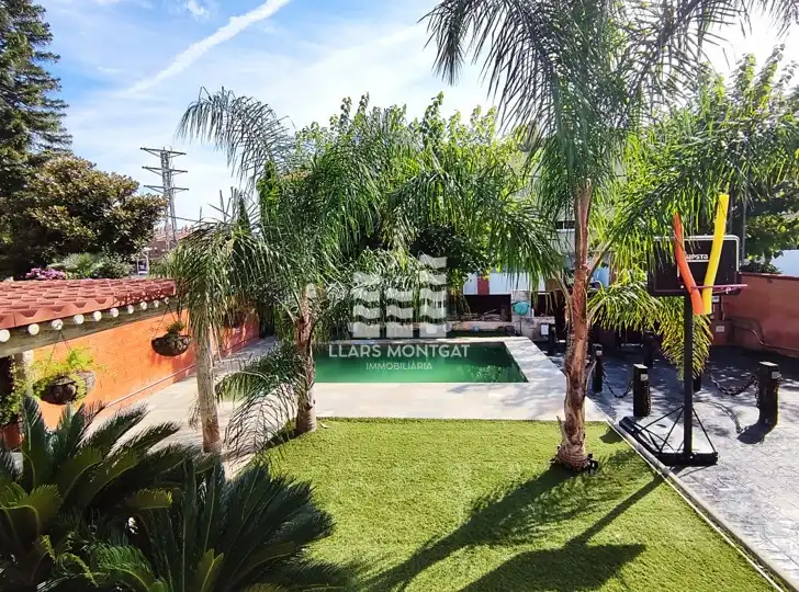 Piscina de Casa o chalet en venta en Tiana, Barcelona