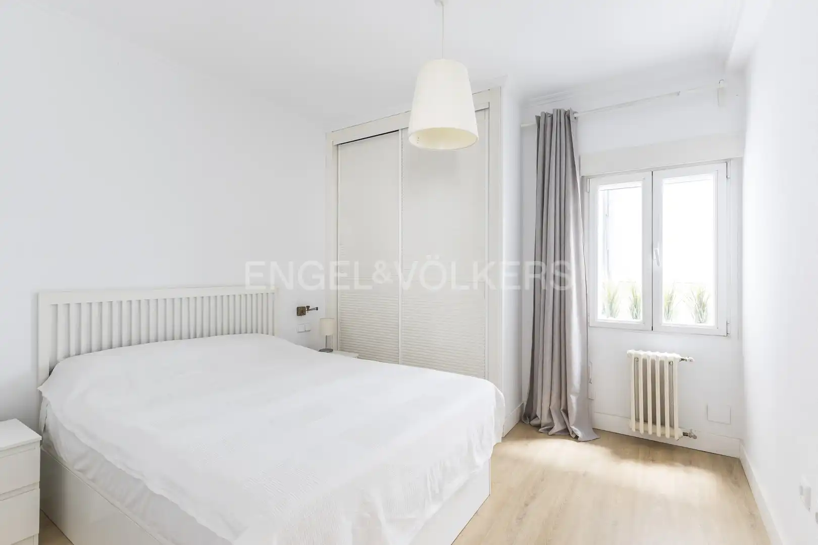 Dormitori de Apartament en venda en Madrid amb Aire condicionat i Calefacció