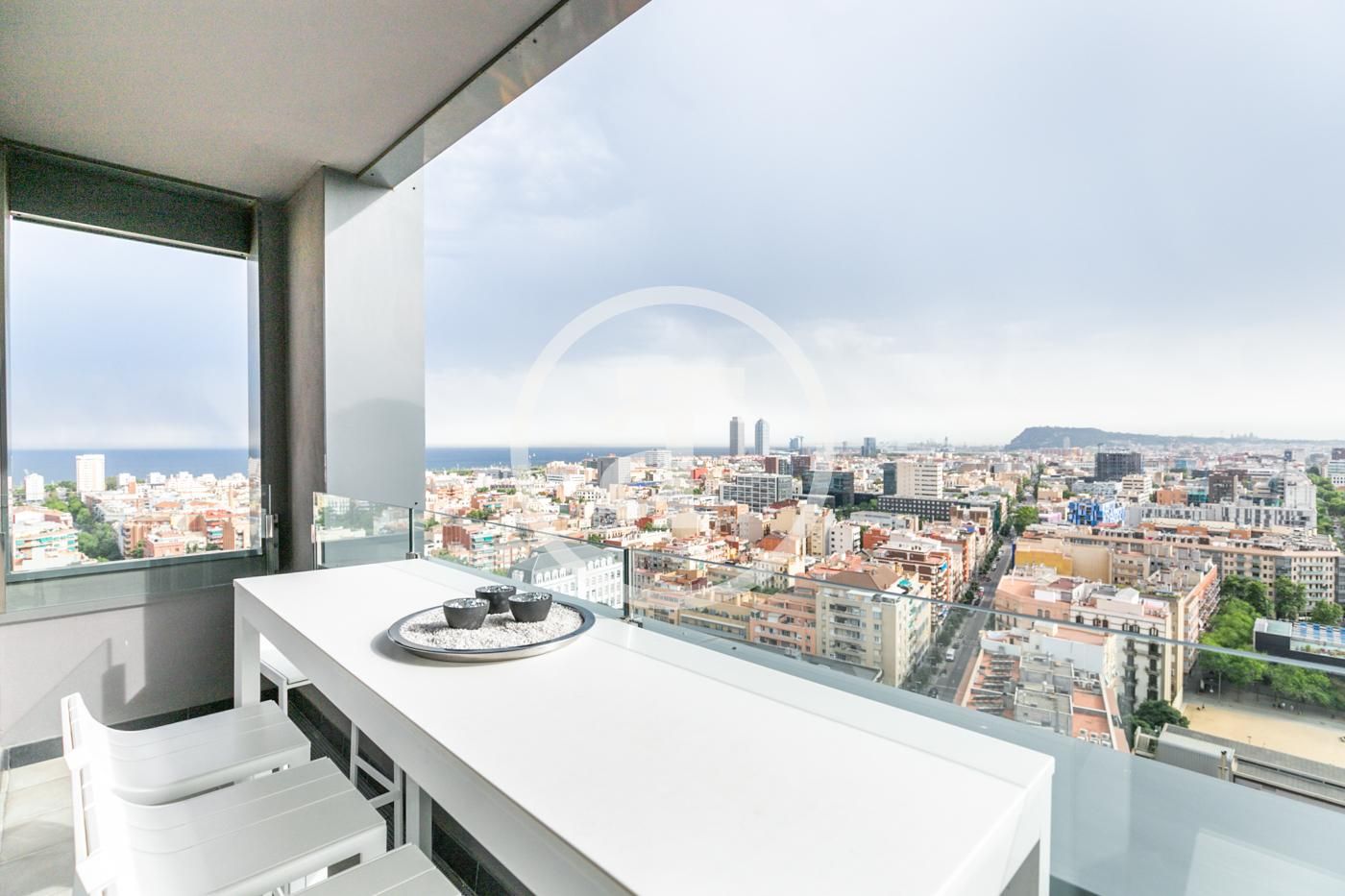 Terrassa de Pis de lloguer en  Barcelona Capital amb Aire condicionat, Calefacció i Moblat