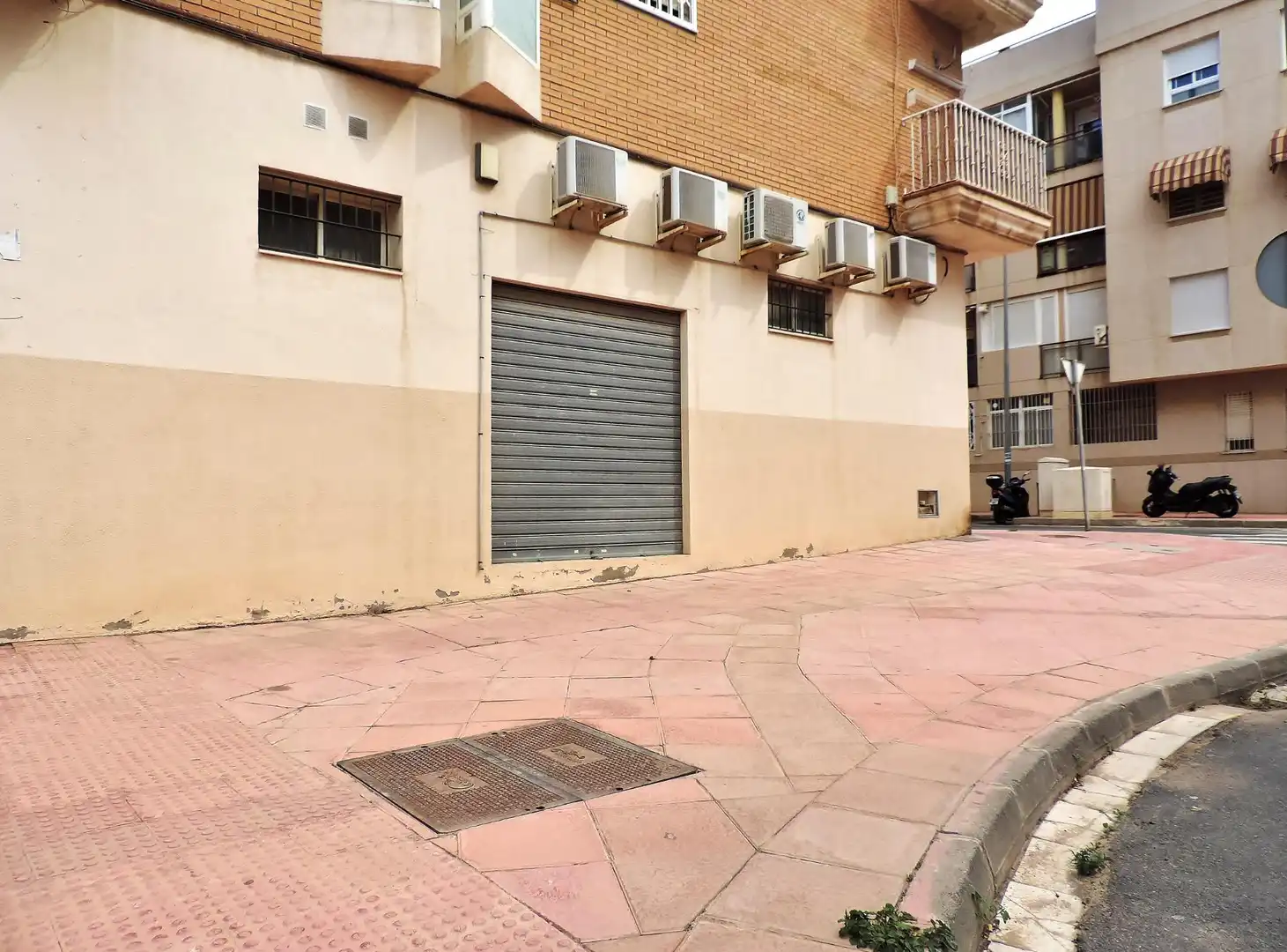 Exterior view of Commercial properties for sale in Almería  with Air Conditioner and Furnished