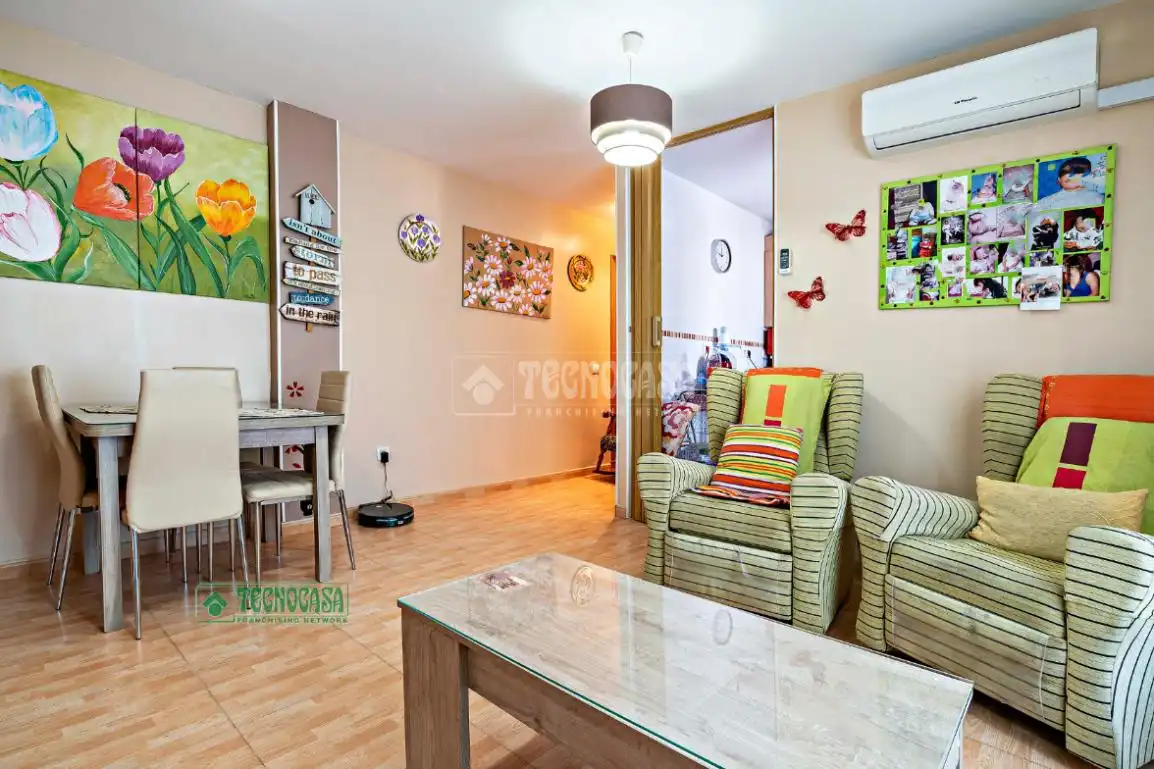 Sala de estar de Piso en venta en El Ejido con Terraza