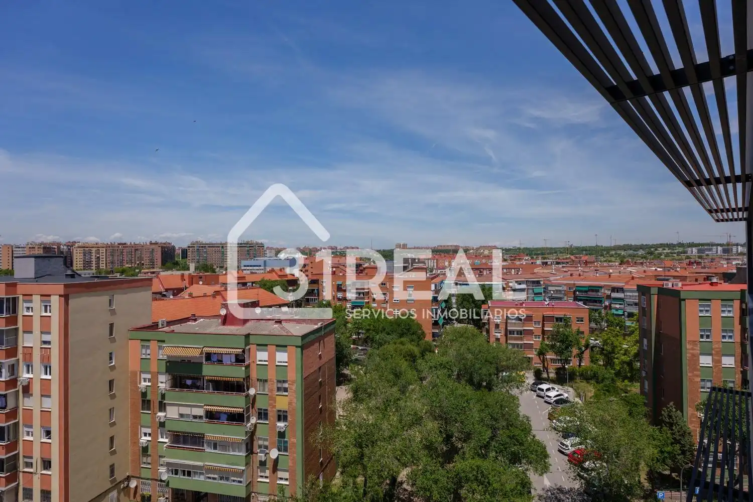 Außenansicht von Wohnung zum Verkauf in Madrid mit Heizung, Privatgarten und Gemeinschaftspool