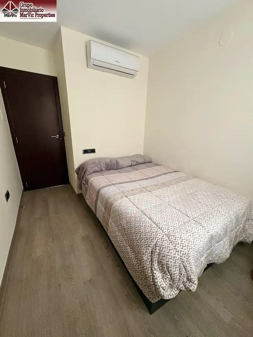 Habitación de Casa o chalet en venta en L'Alfàs del Pi con Aire acondicionado, Calefacción y Terraza