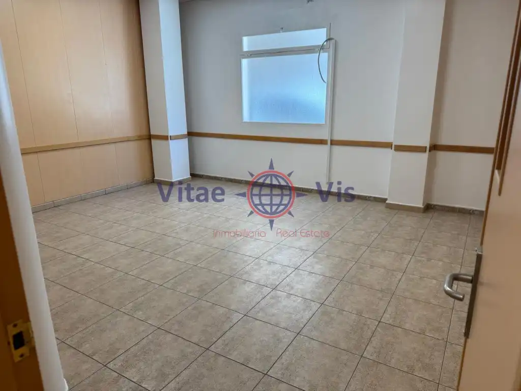 Local comercial de lloguer a Avenida Europa, imagen 7