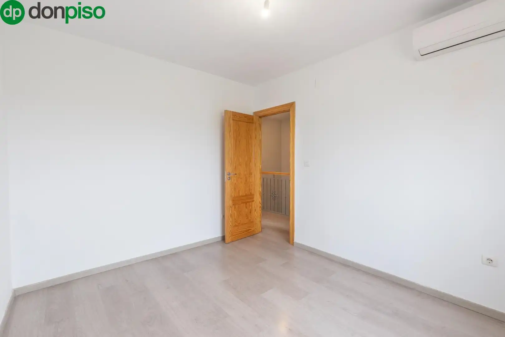 Bedroom of Detached homes for sale in Vegas del Genil