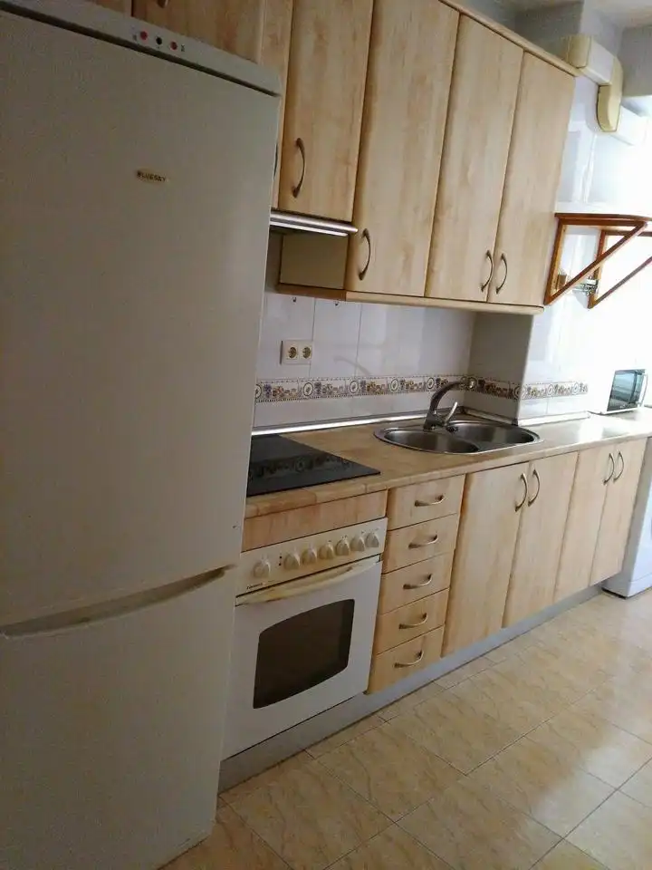 Cocina de Estudio en venta en Plasencia con Aire acondicionado y Calefacción