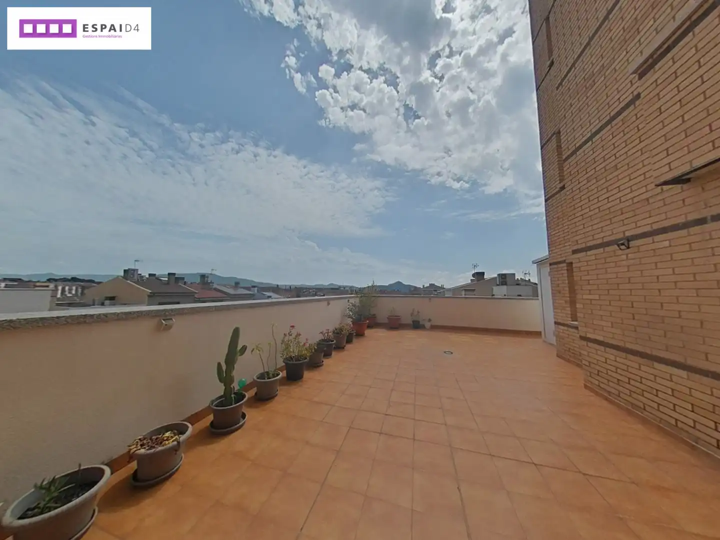 Terraza de Piso en venta en Ripollet con Aire acondicionado, Calefacción y Terraza