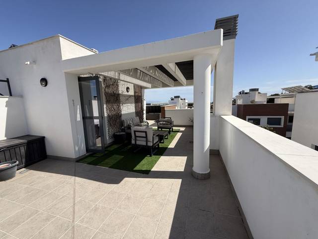 Casa adosada en Venta en Churriana - El Pizarrillo - La Noria-Guadalsol