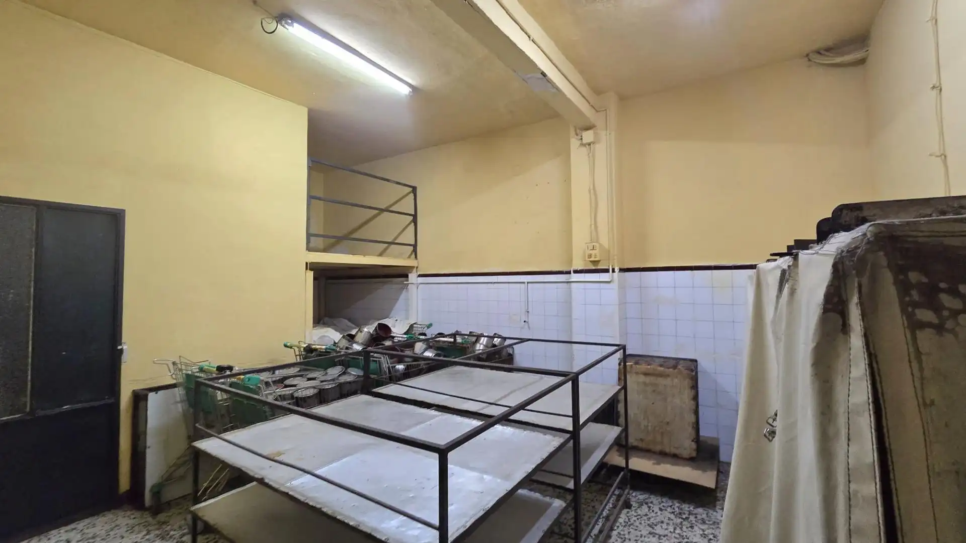 Business premises for sale in Calle de Álvarez Quintero, imagen 7
