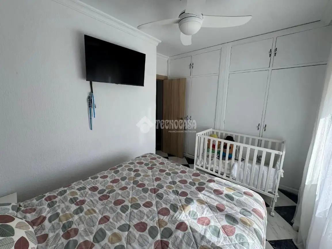 Schlafzimmer von Wohnung zum Verkauf in Huelva mit Klimaanlage
